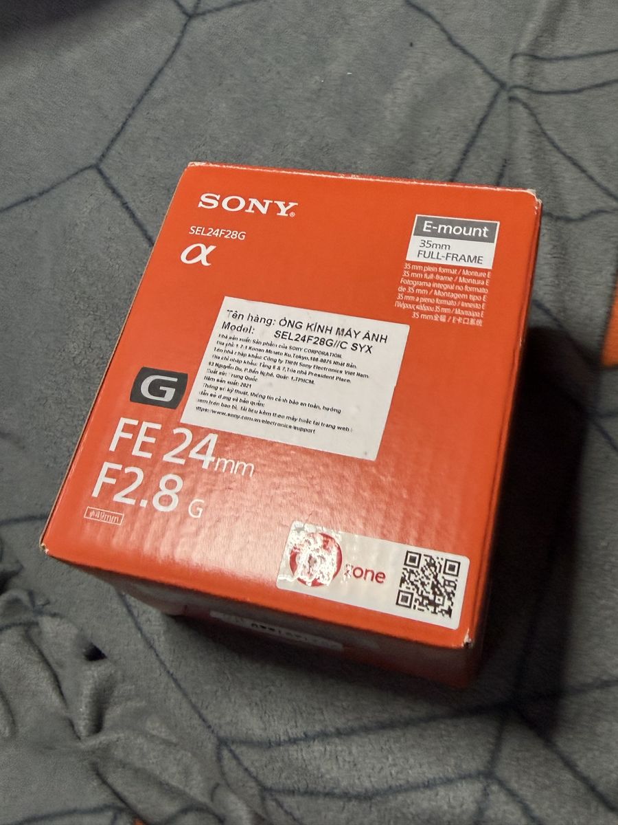 Sony 24mm G 520$, a6400 9.7k shots 750$