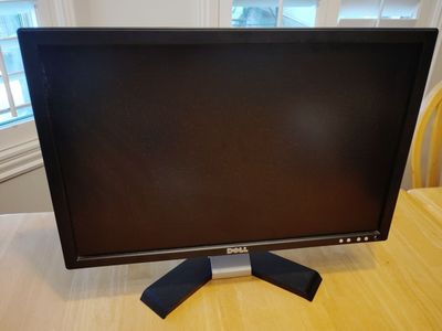 Free 20" Dell Flat Screen Computer Monitor