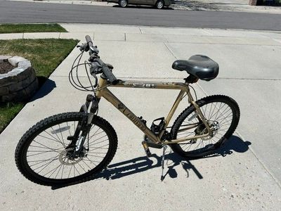 Columbia 31 Speed Mt. Bike