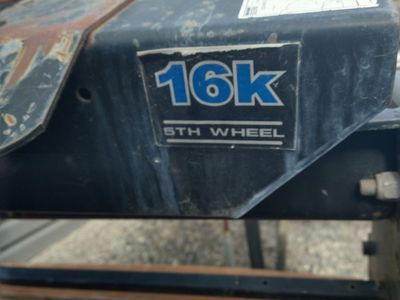 5th wheel hitch slider for pick up trucks
