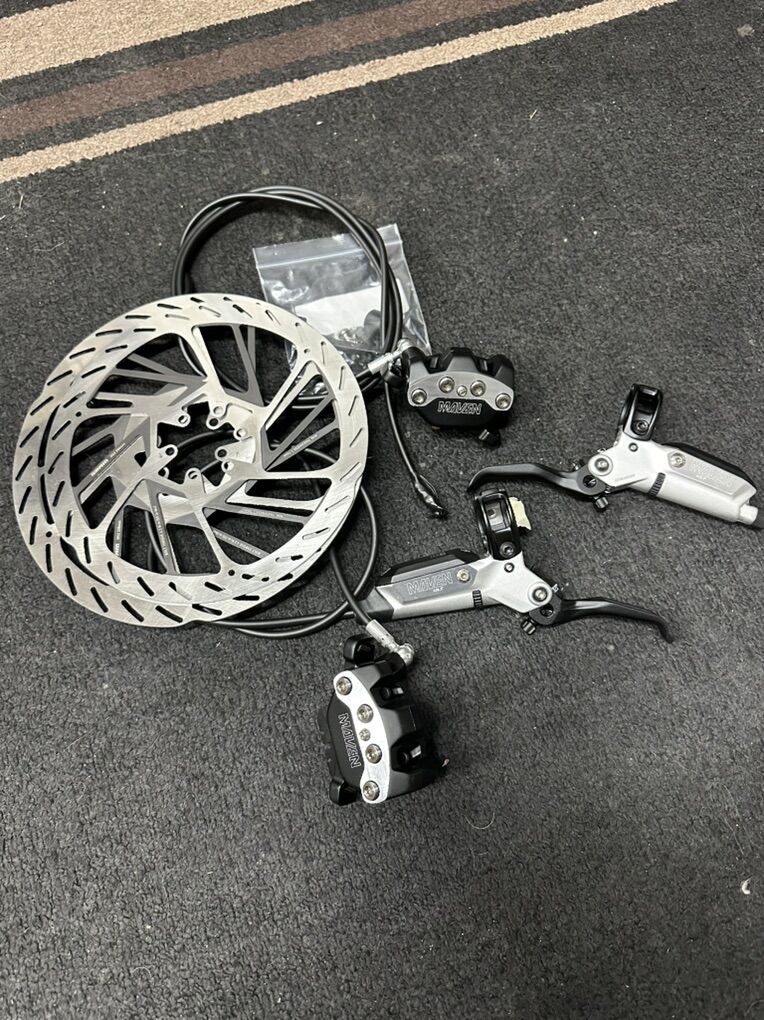 Maven Ultimates BRAND NEW