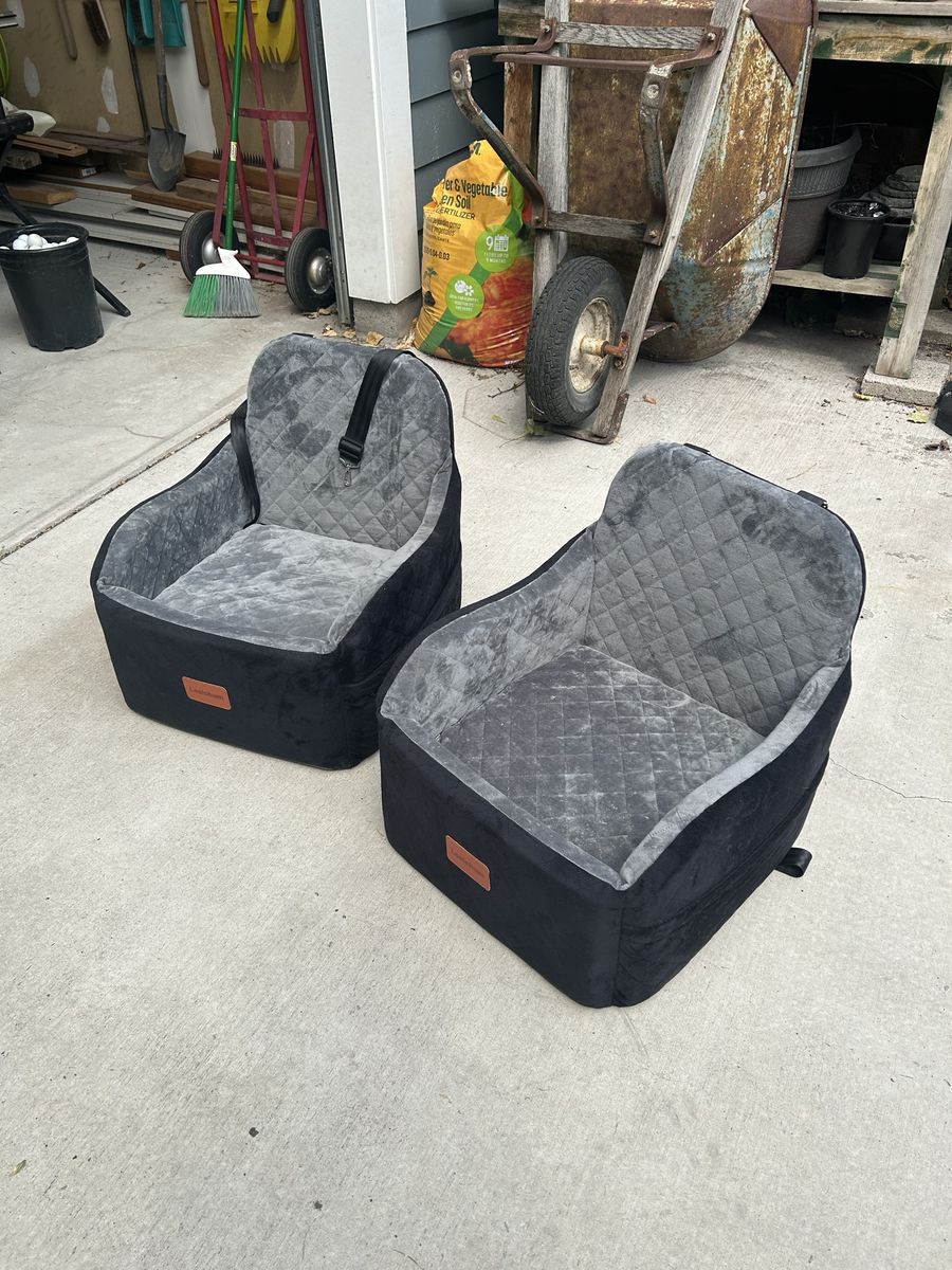 Pet booster seats
