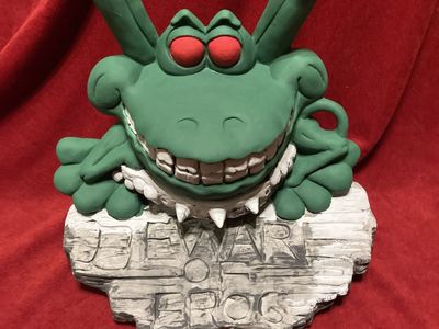 Vintage Ceramic Beware Of Frog Guard Frog Figurine