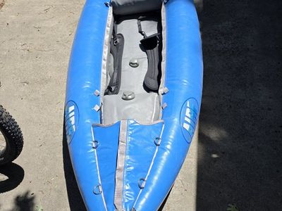inflatable kayak self bailing