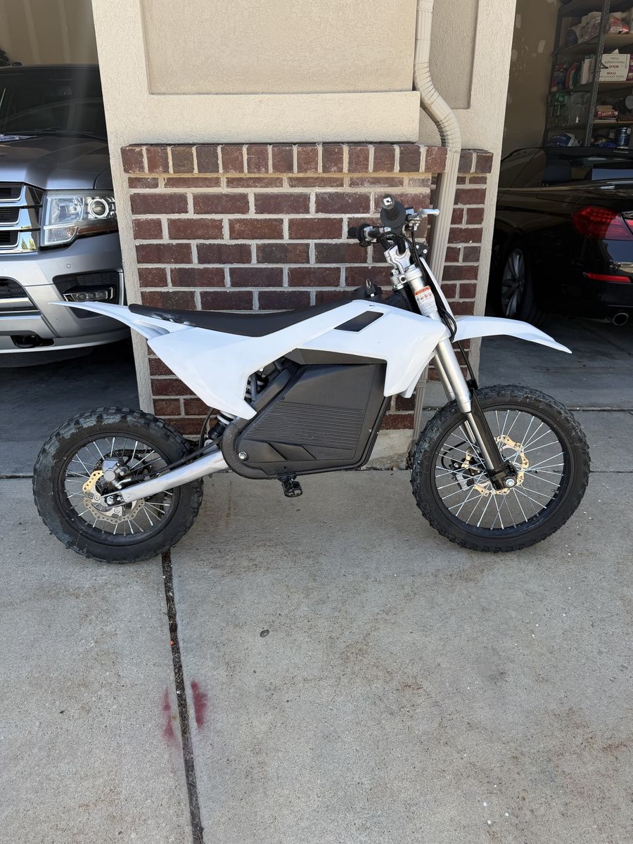 72V Drift Hero Electric Dirtbike