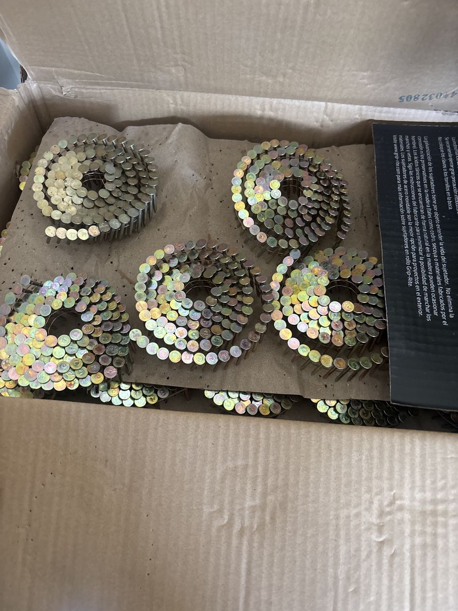Roofing nails for sale