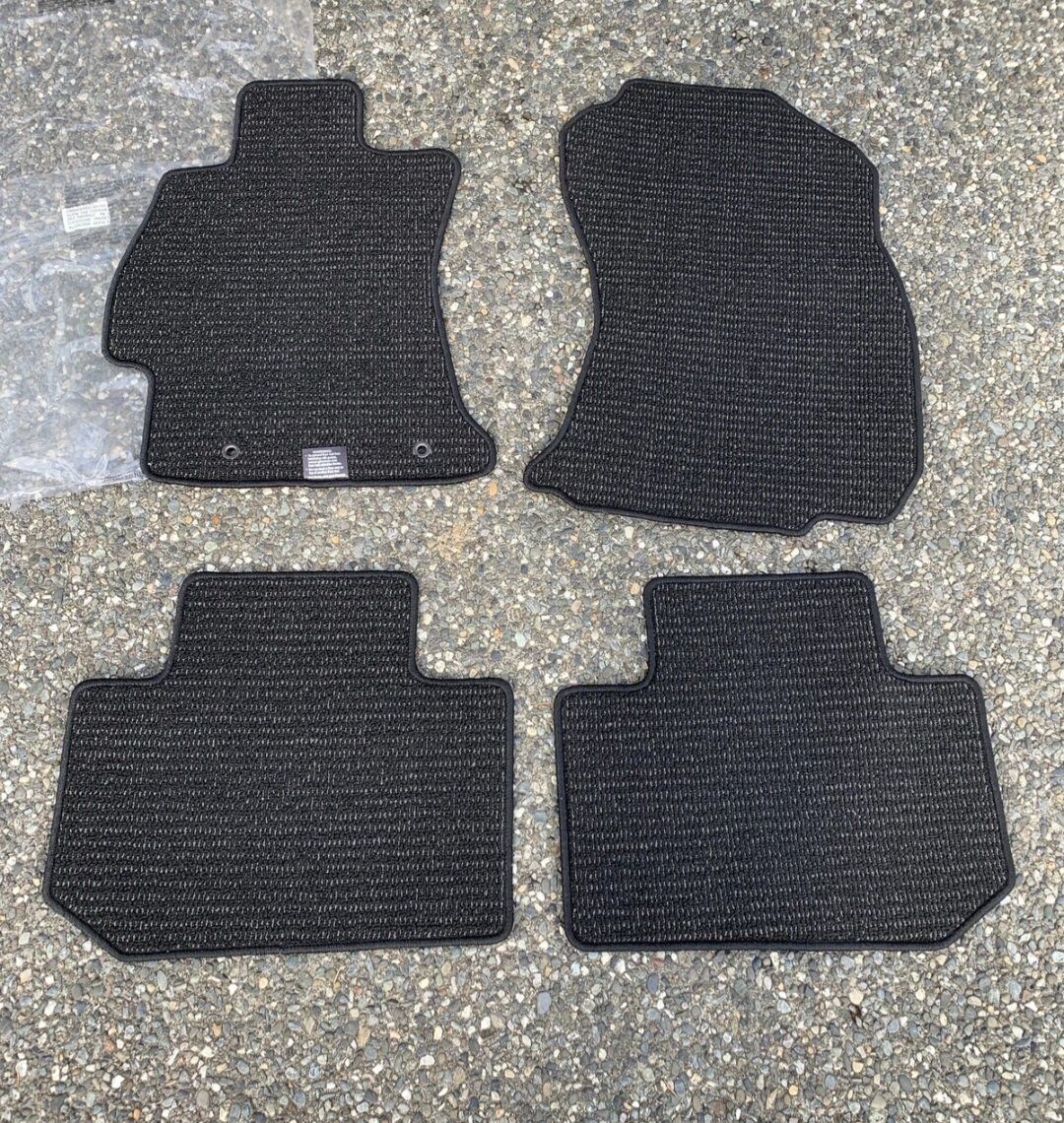 New Genuine Subaru Forester Floor Mats Manual Case