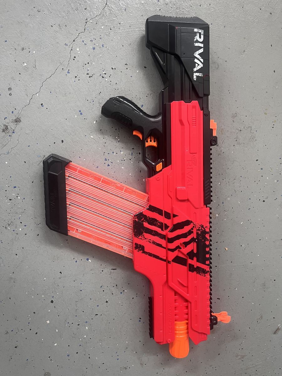 Nerf Rival MXV-Luedd Blaster with Magazine - Red/Black, Excellent Condition, Ready for Action