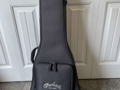 Martin Jr. 000-CE Guitar Soft Case Gray Gig Bag with Shoulder Straps