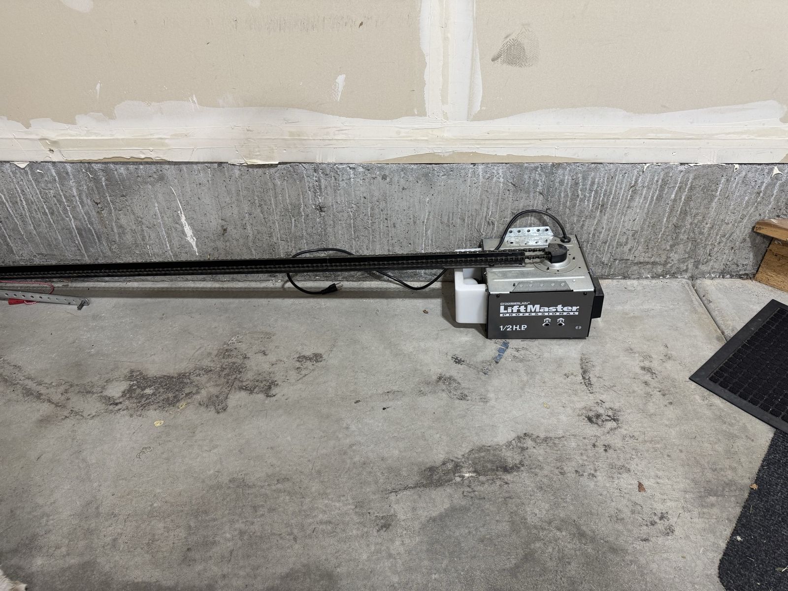 LiftMaster Chamberlain 1/2 H.P. Garage Door Opener Motor Head Unit