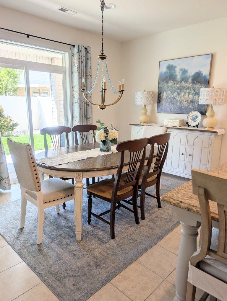 Gorgeous Ashley Table