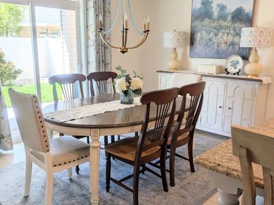 Gorgeous Ashley Table