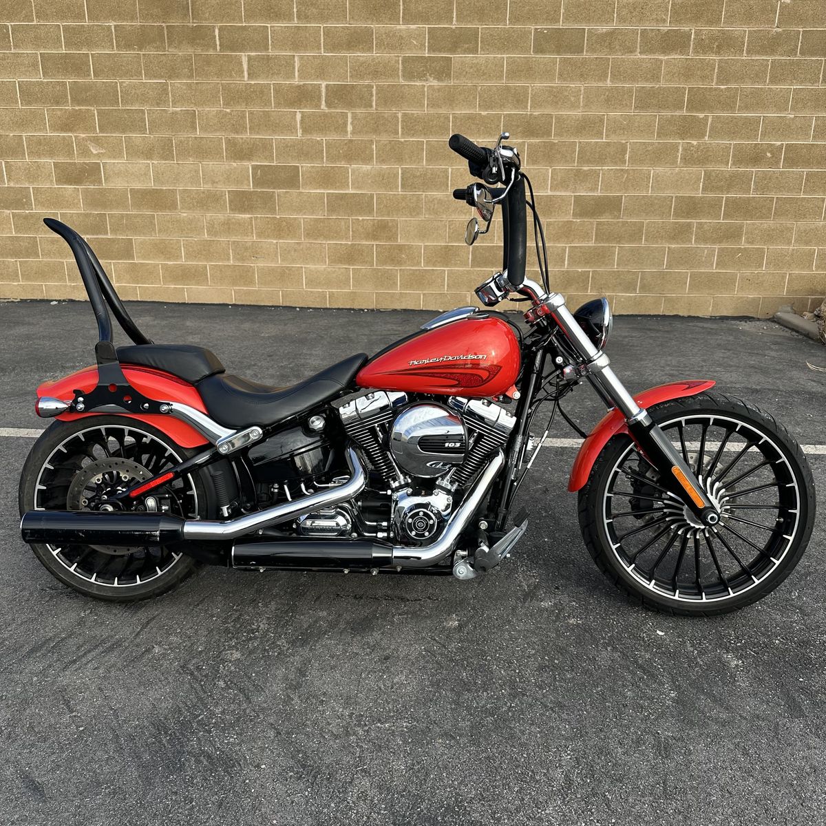 2017 Harley Davidson Breakout 103 - LOW MILES - Softail Cruiser - Custom
