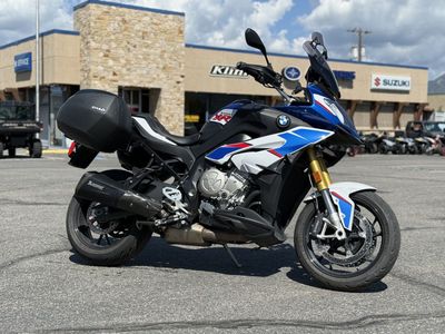 2018 BMW S 1000 XR White/Racing Blue/Red - UM63686