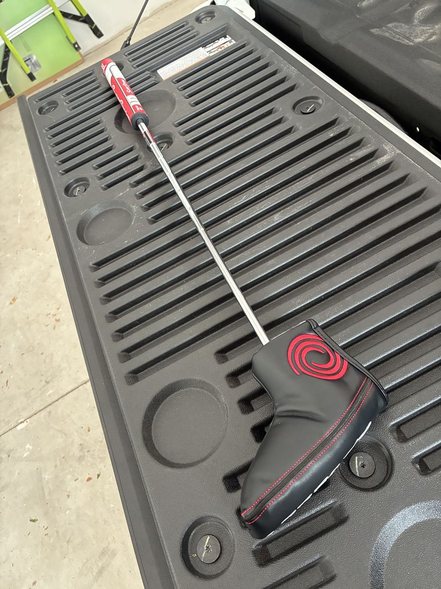 Odyssey White Hot Pro Putter with SuperStroke grip and head-cover