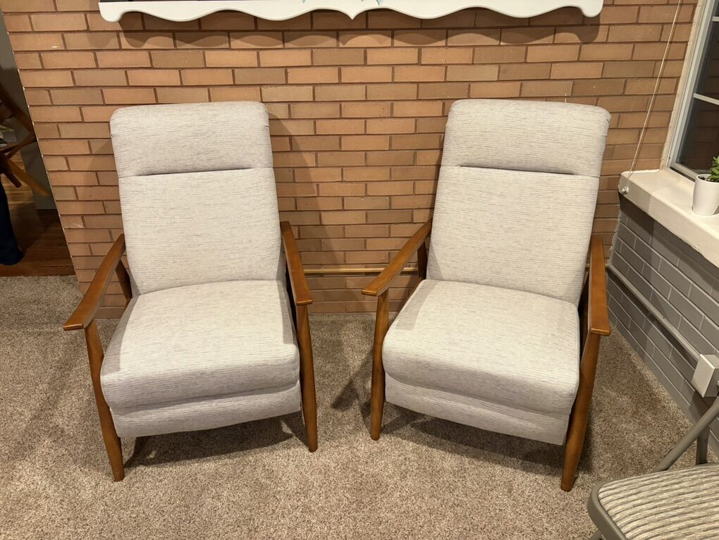 Beautiful Reclining Chairs