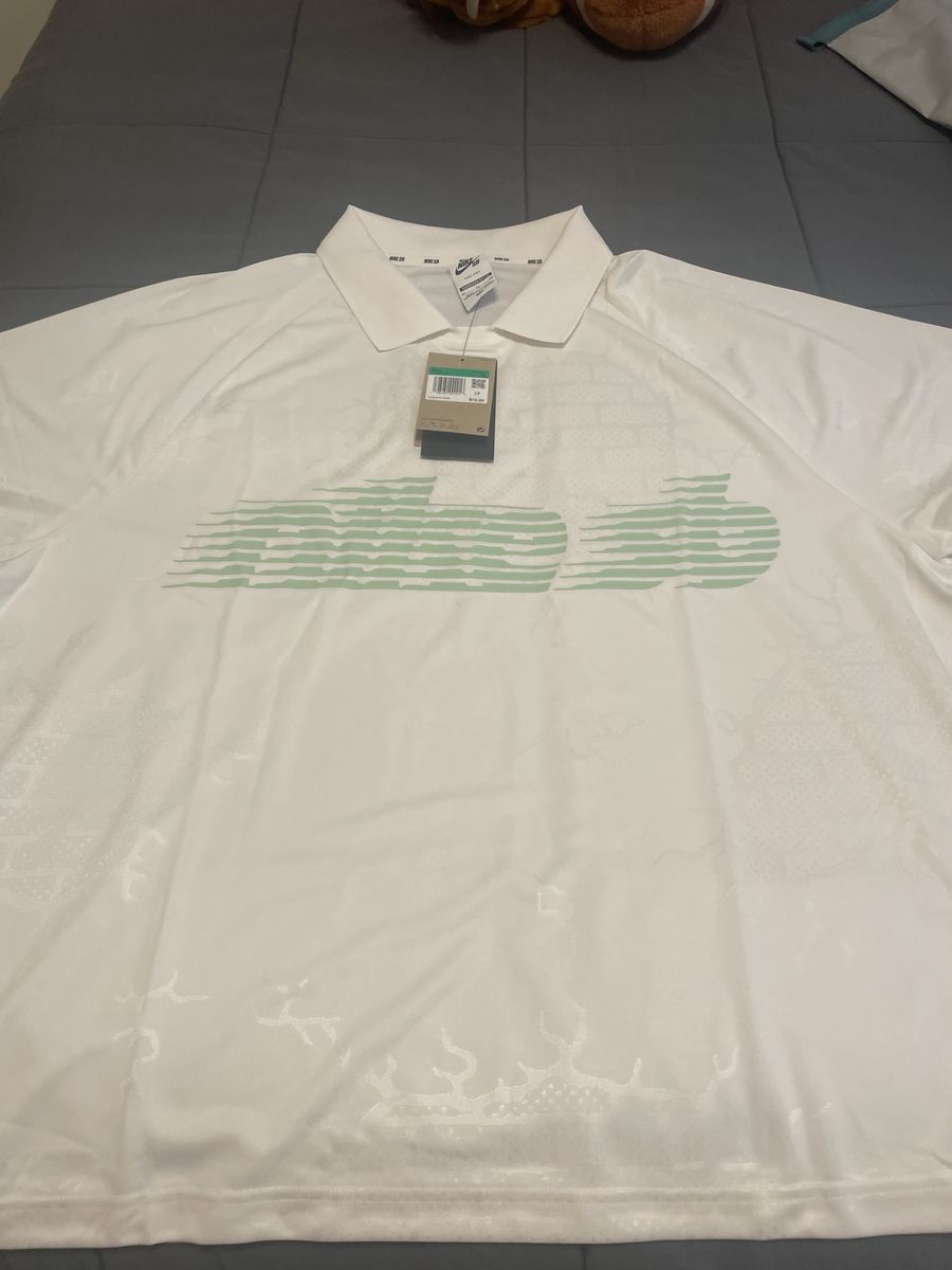 Nike SB White Polo Shirt Size XLarge with Mint Green Skateboard Logo NWT