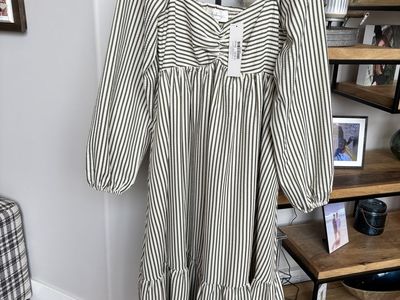 Women’s dress