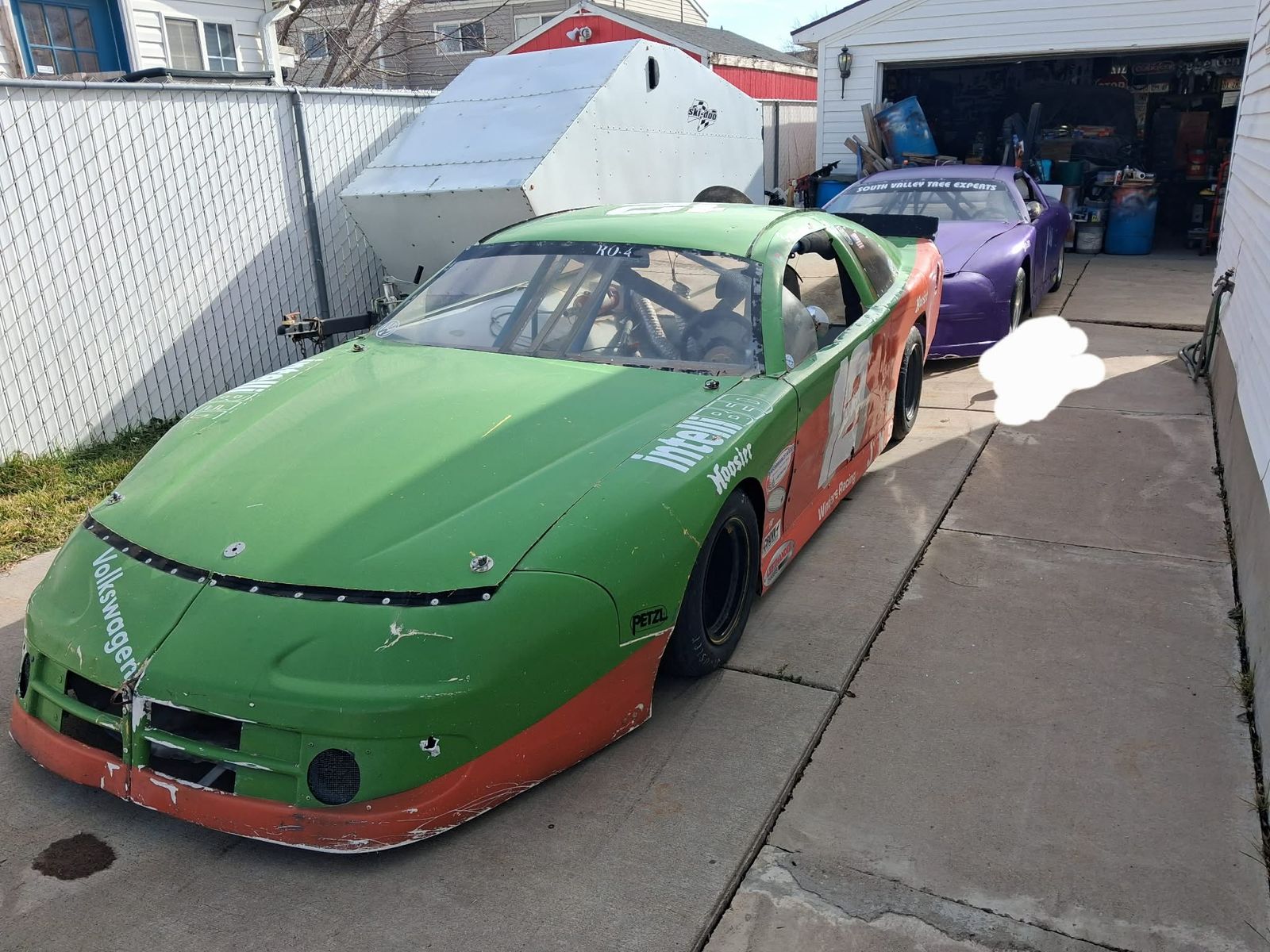 Two Pro4 cars with VW engines