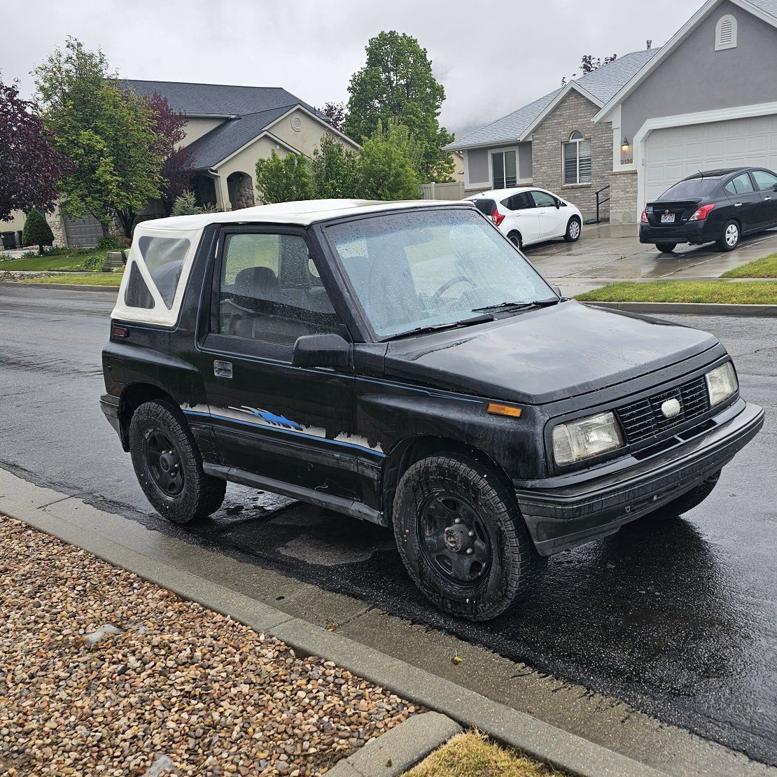 1993 Geo Tracker Base