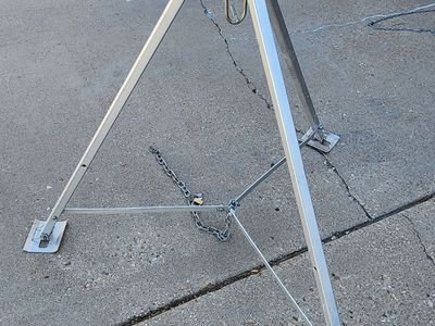 Fifth Wheel Tripod Stabilizer