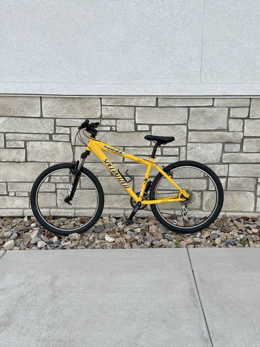 Specialized Hardrock Sport Mountain Bike