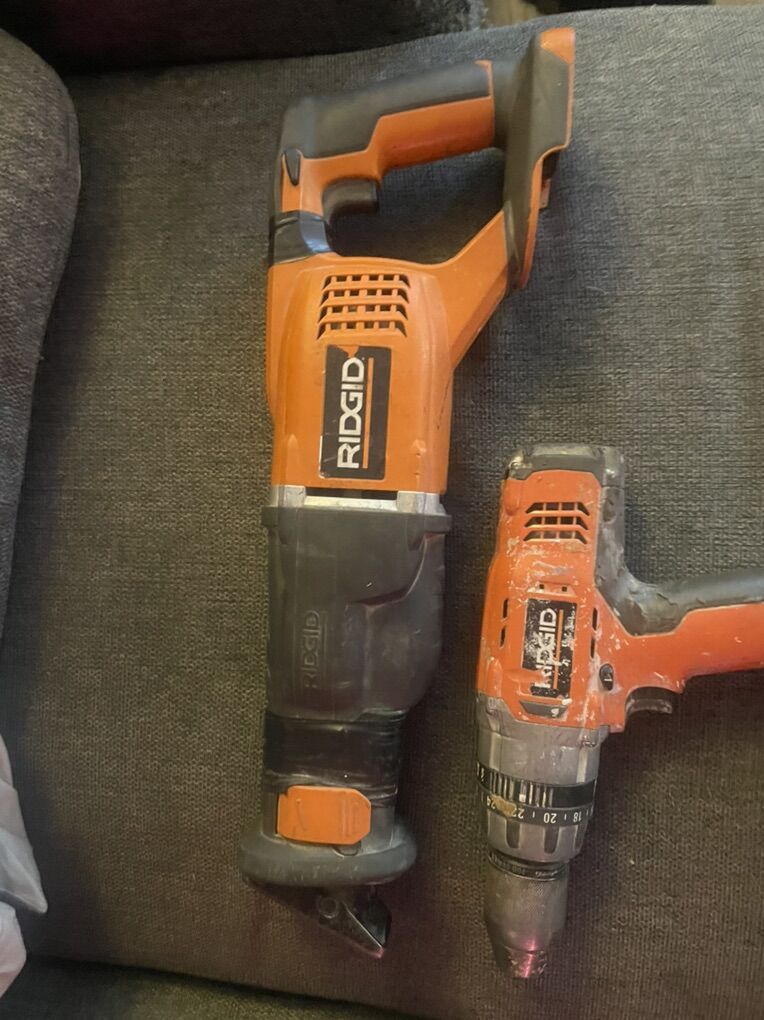 Ridgida sawzall, hammer drill with battery