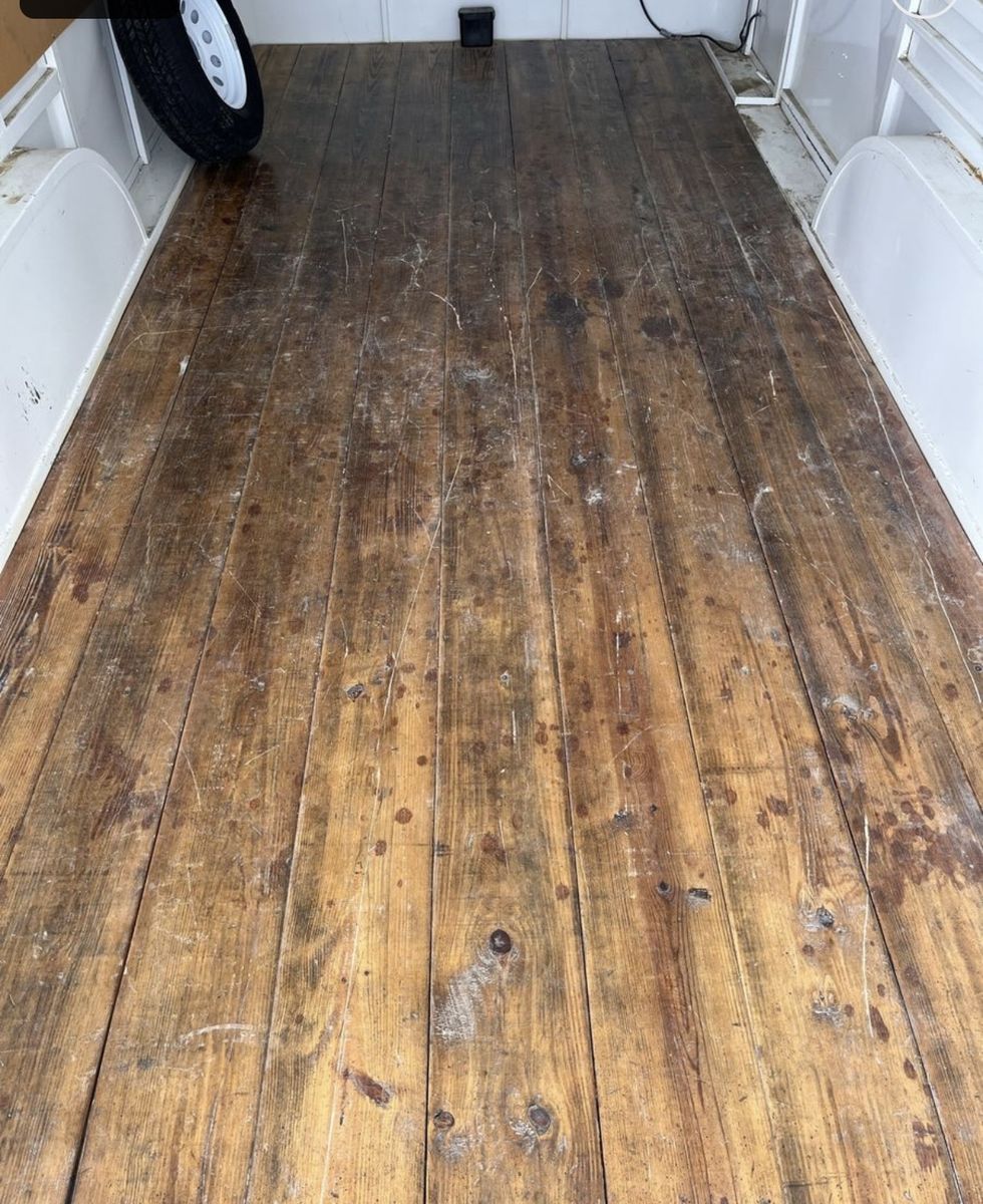 Main image 12
