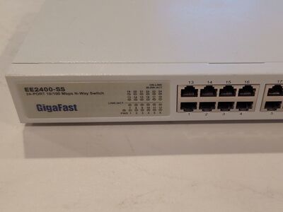 gigafast 10/100 24 port network switch
