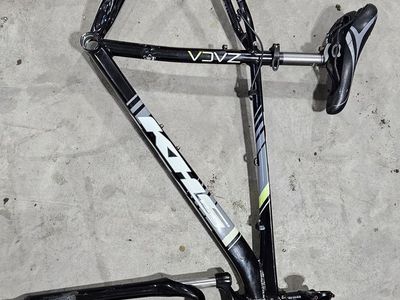 KHS ZACA 29er frame and fork Medium