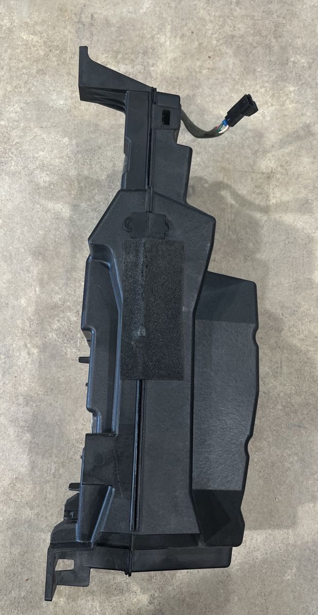Main image 4
