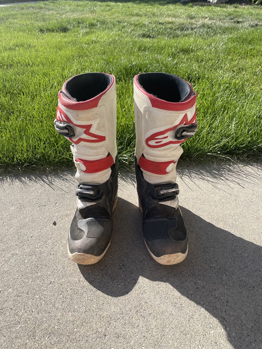 Alpinestars Tech 7 Moto boots US Size 7 - Youth Child Kids Young or Small Adult - Alpine Star Stars A-Star.