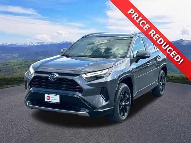 2022 Toyota RAV4 SE
