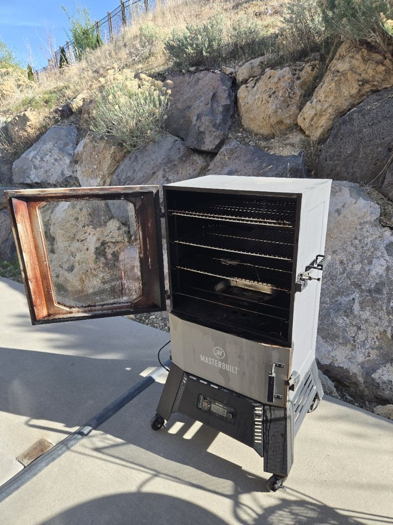 Masterbuilt Bluetooth Smoker
