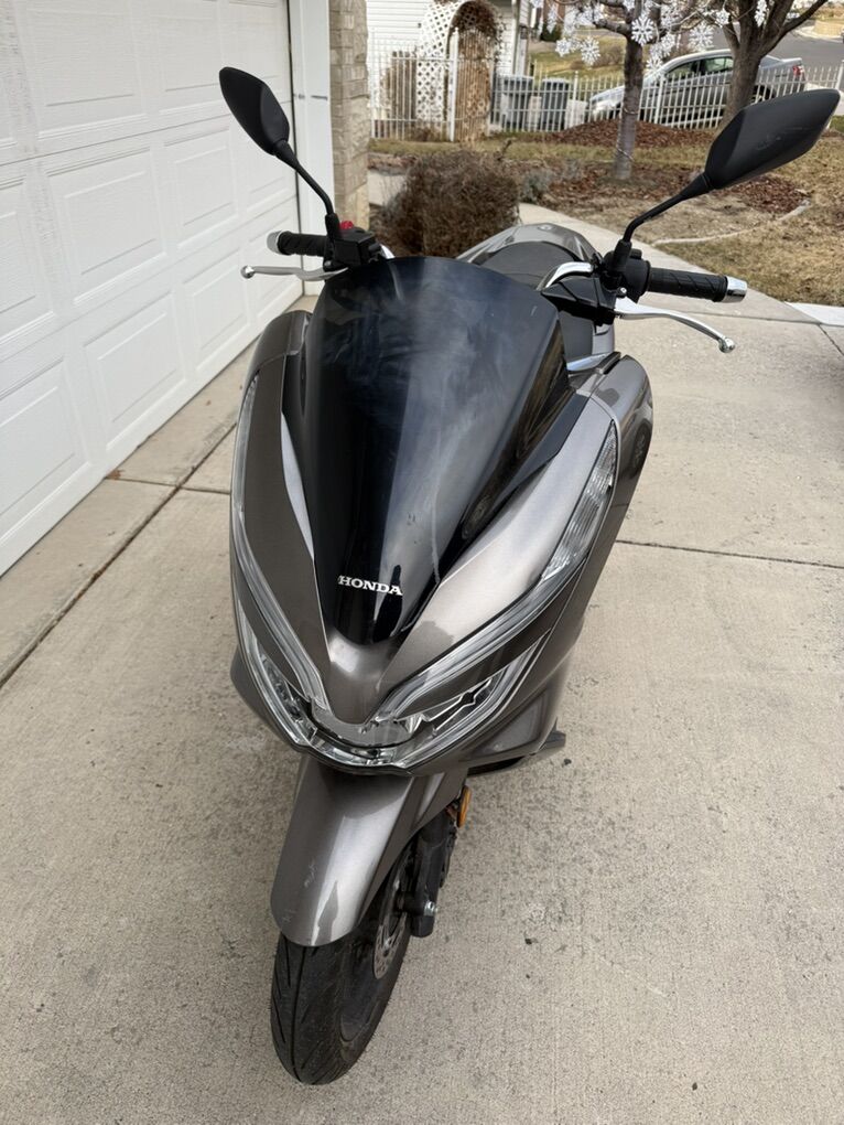 2019 Honda PCX 150 with ABS