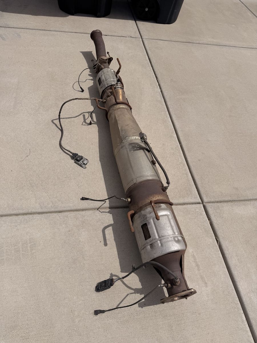 2018 Ford F350 stock catalytic converter setup