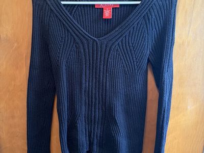 A.P.L. Line Women's Black Ribbed V-Neck Long Sleeve Sweater, Size Small, Cotton