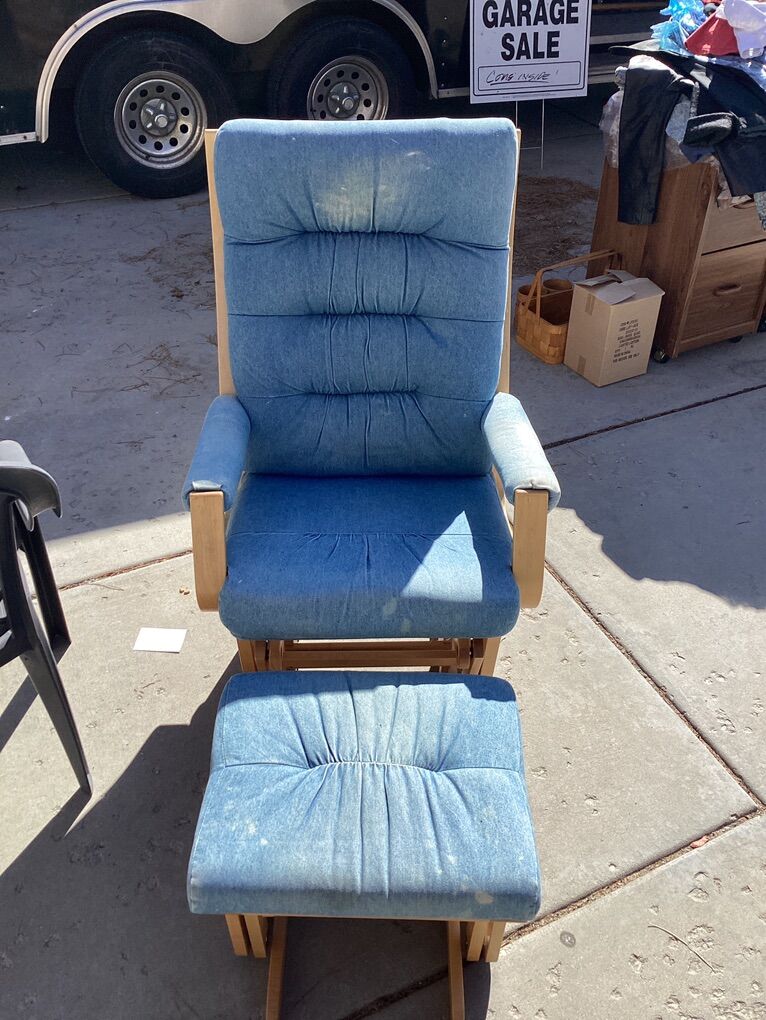 Dutailier Glider Rocking Chair
