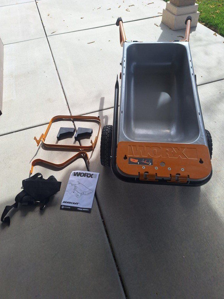 Worx Wheelbarrow/ Dolly