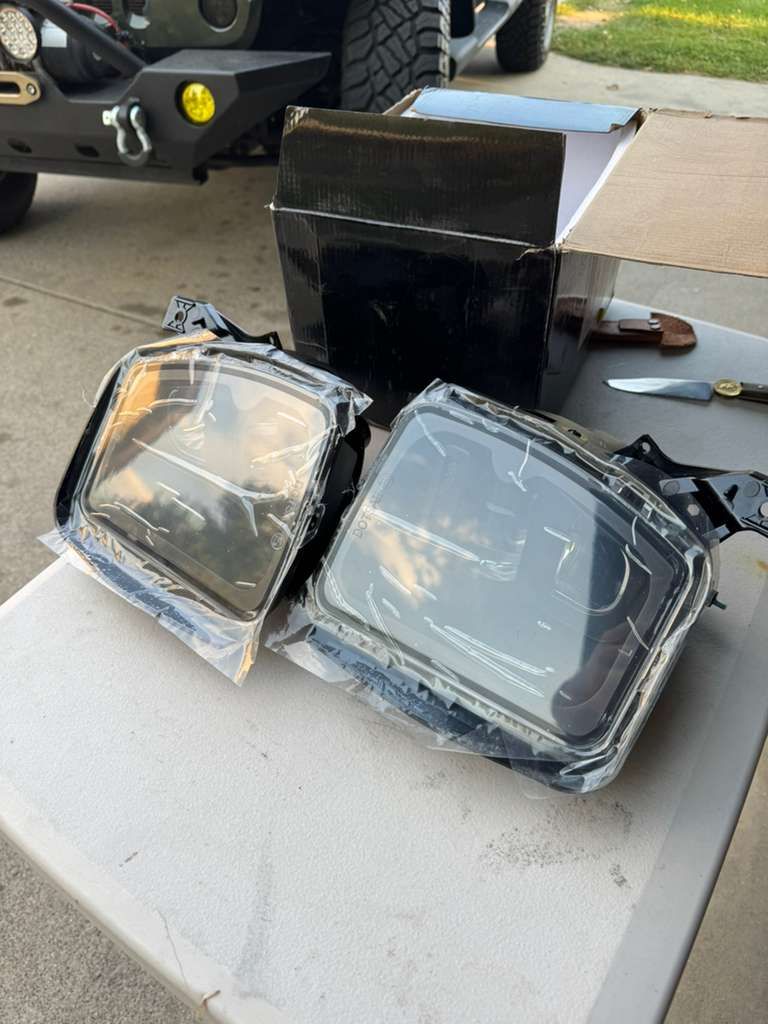 New 2013-2018 Ram 1500 LED Fog Lights (Pair)