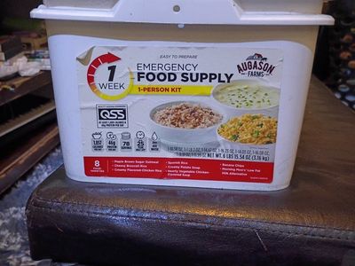 Augason Farms 1-Week 1-Person Emergency Food Supply Kit - 6 lbs 15.54 oz - 8 Food Varieties