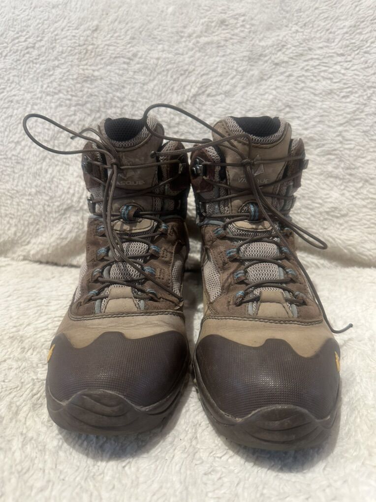 Vasque Women’s Size 7.5 Gore-Tex Mid Hiking Boots