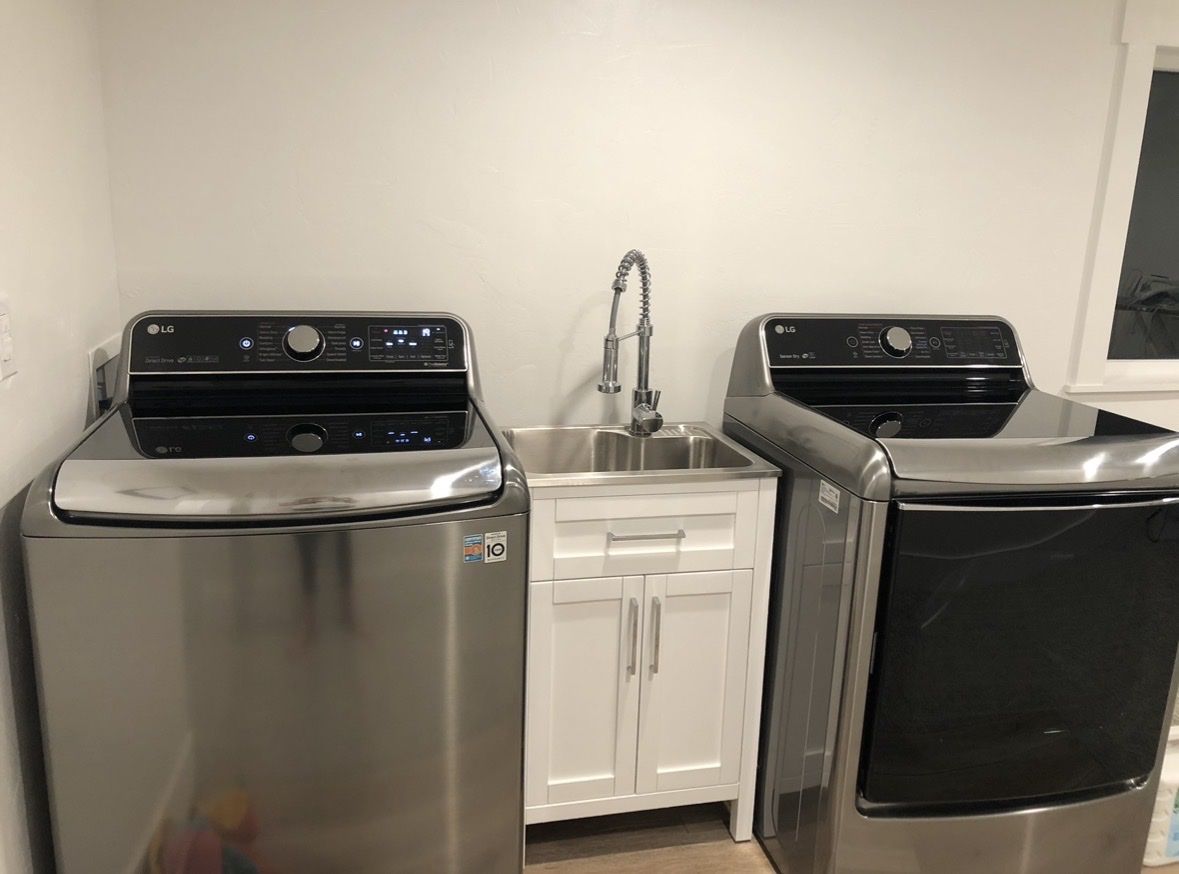 LG WASHER AND DRYER