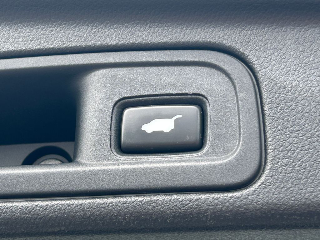 Main image 35