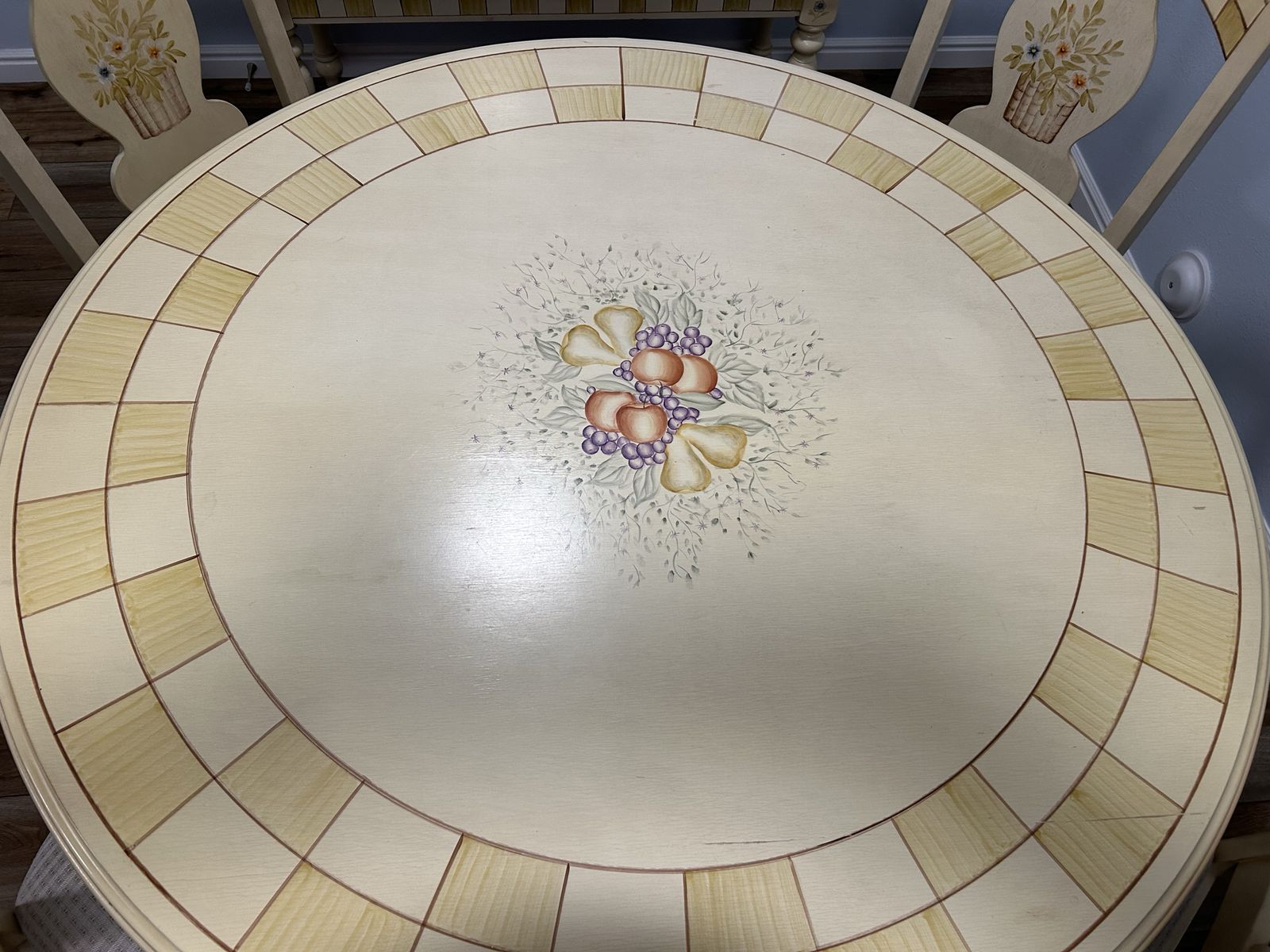 Main image 3