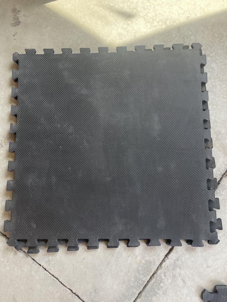 Black Interlocking Foam Gym Floor Mat Tile