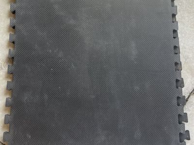 Black Interlocking Foam Gym Floor Mat Tile