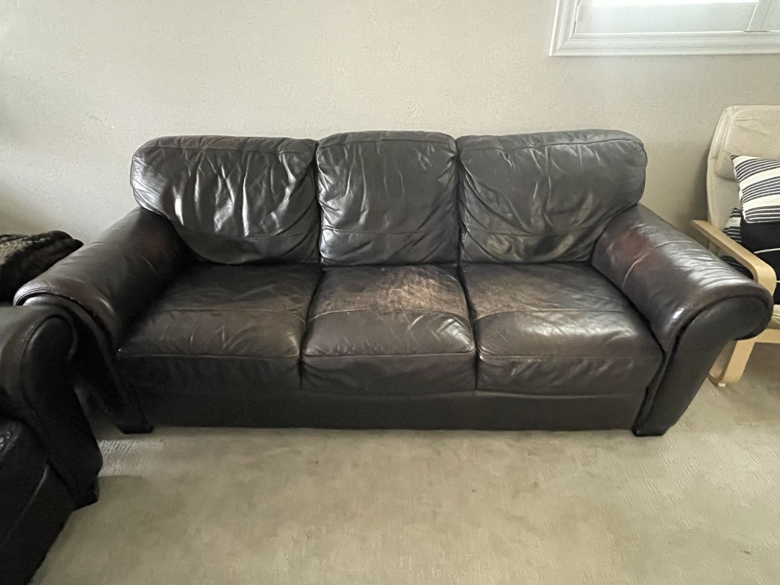 Main image 3
