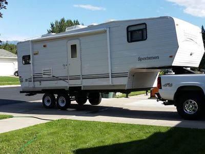 2002 Sportsmen Fifth Wheel