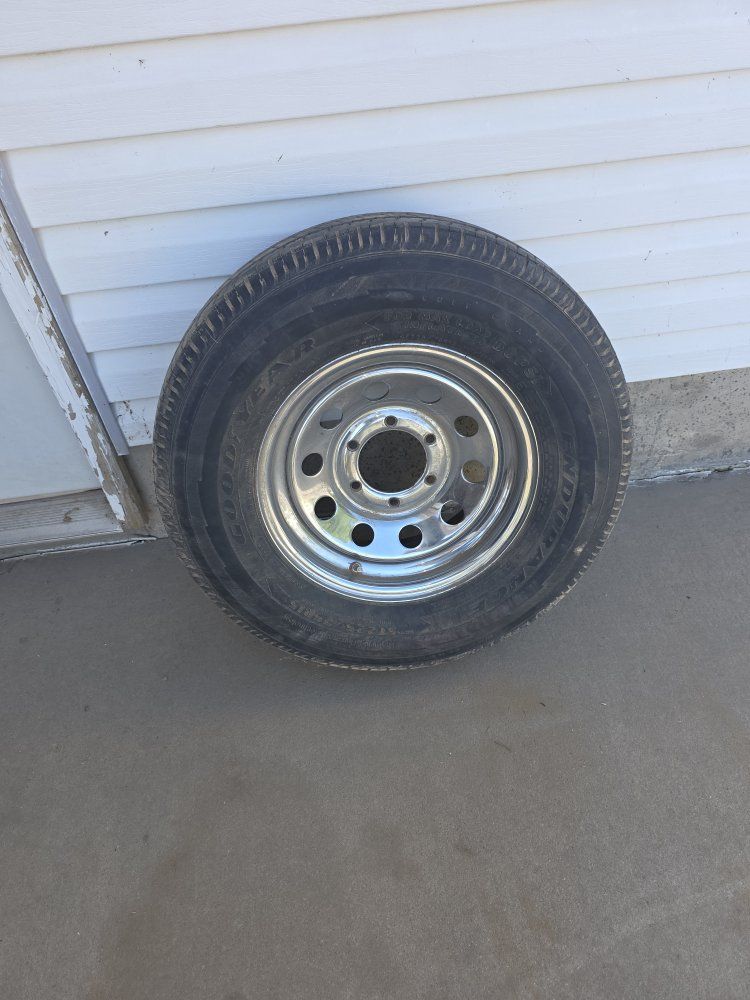 trailer tires and wheels
